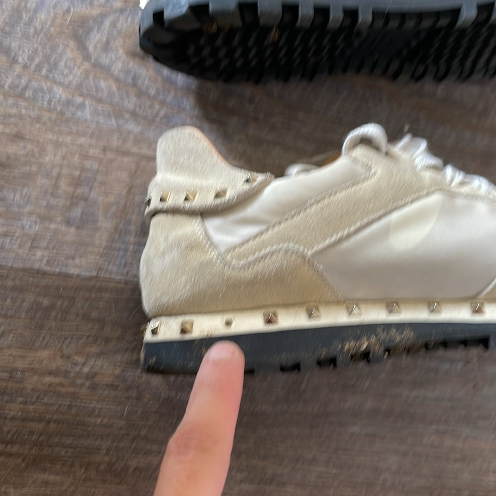 Valentino garavani flycrew rockstud leather accent trainer sneakers - Picture 5 of 12